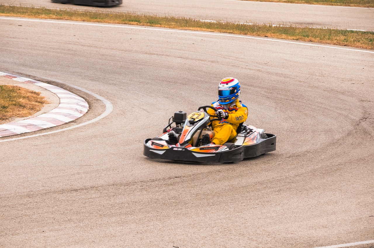 découvrez tout ce que vous devez savoir sur la législation du karting en france. informez-vous sur les règles, les normes de sécurité et les exigences légales pour pratiquer cette activité passionnante en toute conformité.