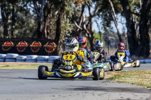 Quels sont les équipements utilisés dans le karting ?