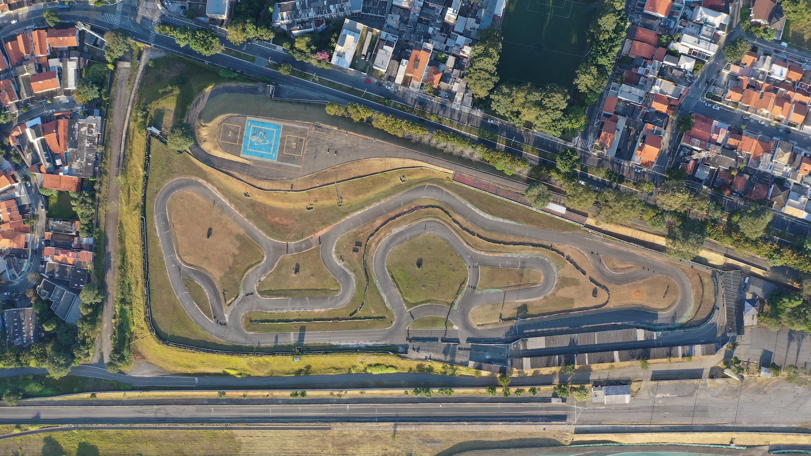 KARTING TRACKS