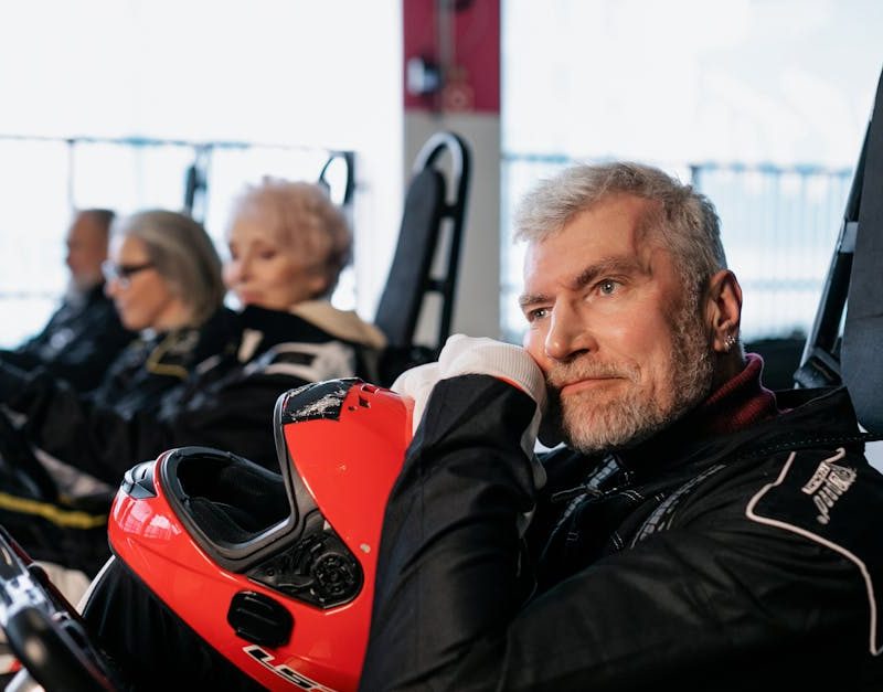 découvrez l'univers palpitant du karting ! que vous soyez novice ou pilote expérimenté, vivez des courses endiablées sur des pistes adaptées à tous les niveaux. amenez vos amis et votre famille pour une expérience inoubliable pleine d'adrénaline et de plaisir.