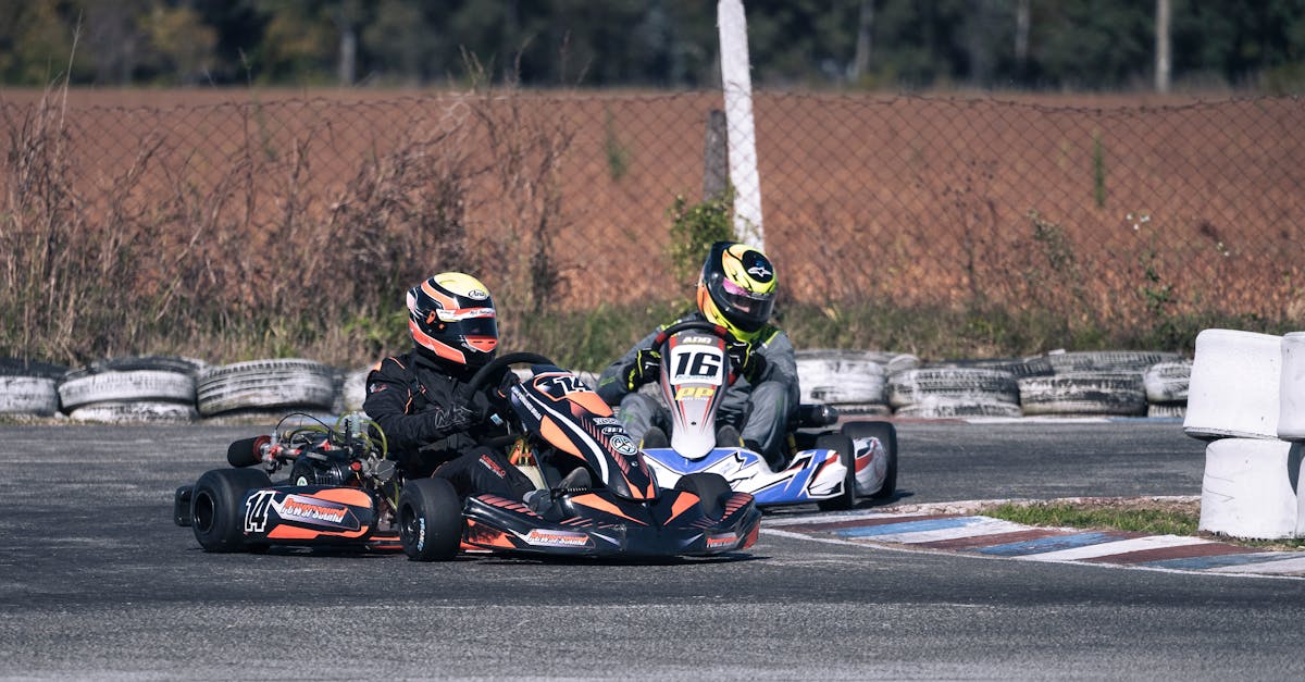 découvrez les championnats de karting, où la vitesse et l'adrénaline s'entrelacent pour offrir des courses palpitantes. participez à cet événement excitant et vivez des moments inoubliables sur la piste avec des pilotes passionnés du monde entier.