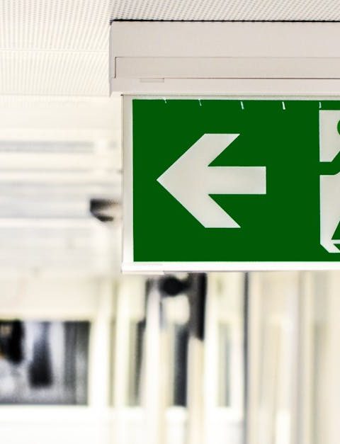 découvrez des conseils essentiels et des meilleures pratiques pour garantir votre sécurité au quotidien. apprenez à prévenir les accidents et à protéger votre bien-être dans divers environnements.