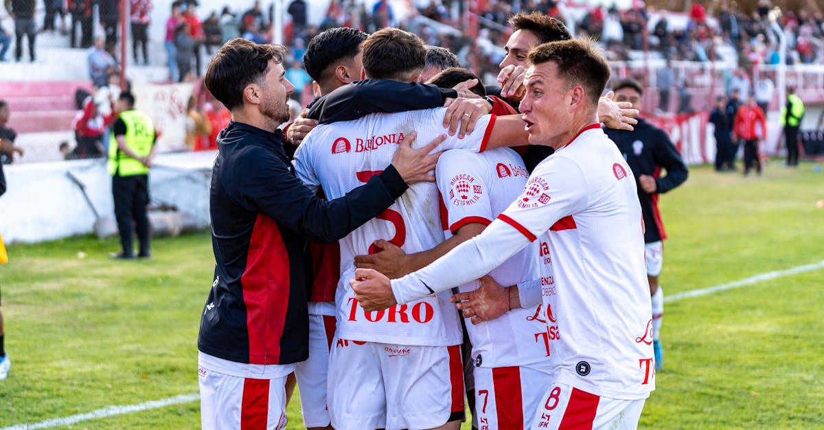 découvrez l'esprit d'équipe dans notre article sur le team spirit. apprenez comment la collaboration et la camaraderie peuvent booster la performance et le moral au sein de votre groupe. inspirez-vous des meilleures pratiques pour renforcer les liens et créer une culture d'entraide.