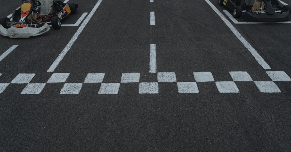 découvrez l'univers du karting : sensations fortes et émotions garanties sur des circuits palpitants. que vous soyez débutant ou pilote expérimenté, vivez une expérience inoubliable entre amis ou en famille. réservez dès maintenant votre session de karting et défiez vos adversaires !