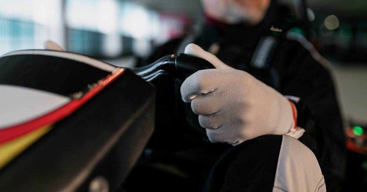 découvrez l'adrénaline du karting ! que vous soyez débutant ou pilote expérimenté, nos circuits vous offrent une expérience inoubliable. défiez vos amis et améliorez vos compétences au volant.