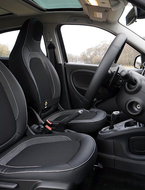 découvrez les techniques de conduite avancées pour améliorer votre maîtrise du véhicule, renforcer votre sécurité et optimiser vos performances au volant. conseils pratiques et astuces de pros pour tous niveaux.