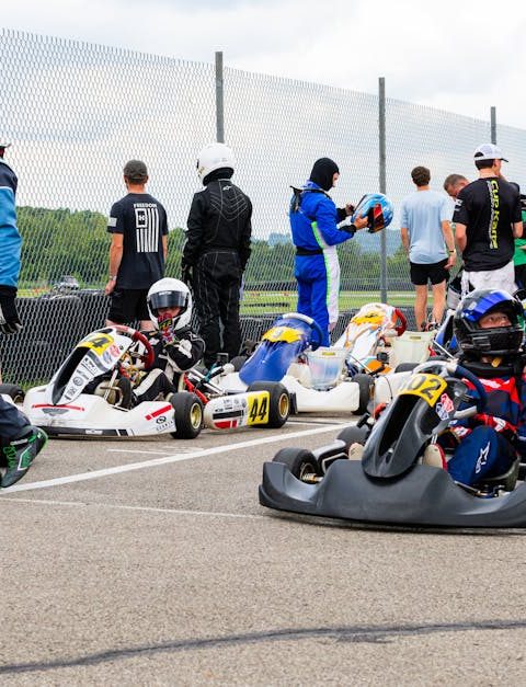 découvrez les erreurs courantes à éviter en karting pour optimiser vos performances sur la piste. que vous soyez débutant ou pilote expérimenté, apprenez comment améliorer votre technique et maximiser votre plaisir de conduite.
