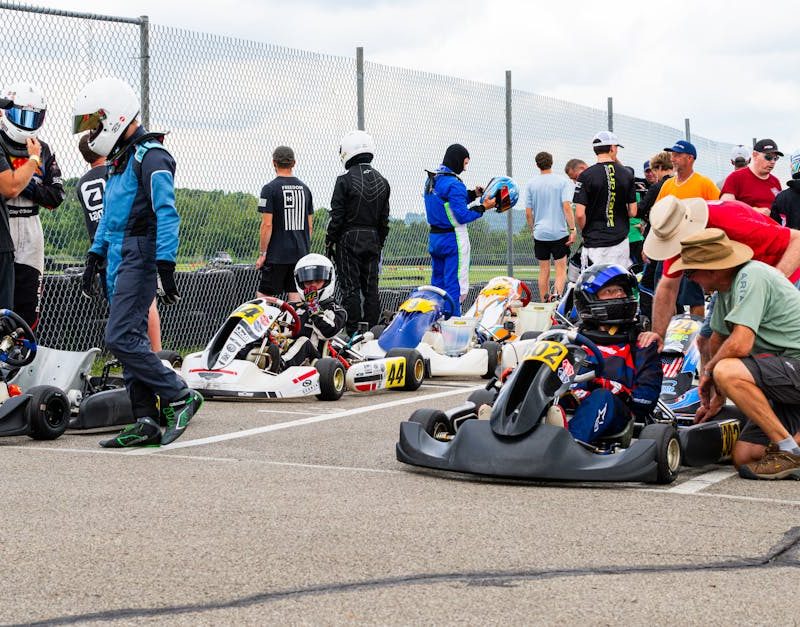 découvrez les erreurs courantes à éviter en karting pour optimiser vos performances sur la piste. que vous soyez débutant ou pilote expérimenté, apprenez comment améliorer votre technique et maximiser votre plaisir de conduite.