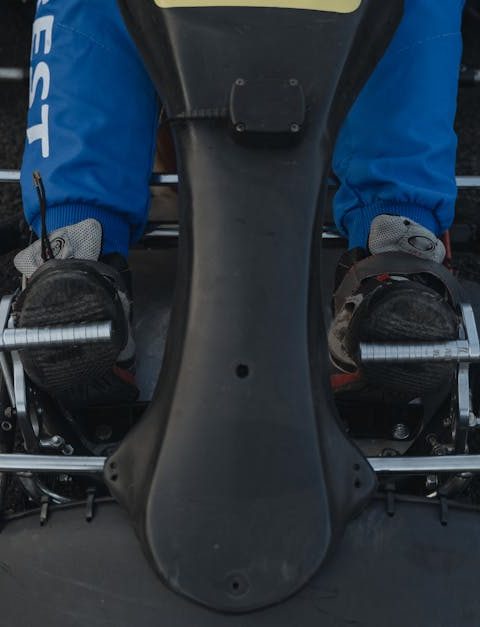 découvrez les règles essentielles et conseils pratiques pour garantir votre sécurité lors de vos sessions de karting. apprenez à bien vous équiper, respecter les consignes et profiter du karting en toute tranquillité.