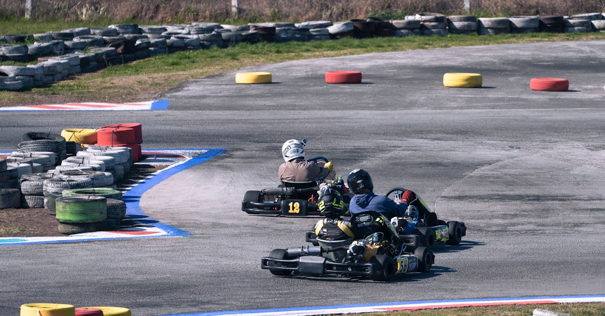 découvrez le plaisir du karting en famille avec family karting : circuits adaptés à tous les âges, locations de karts et activités ludiques pour des moments inoubliables entre petits et grands !