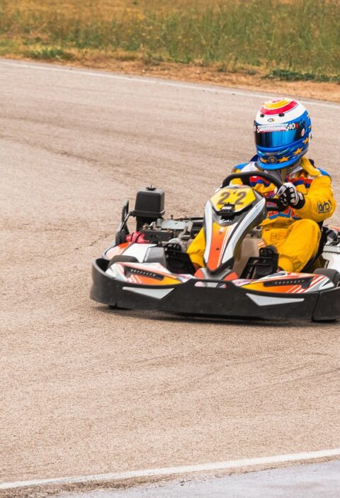 découvrez les meilleures techniques de karting pour améliorer votre pilotage, optimiser vos virages et gagner en performance sur la piste.